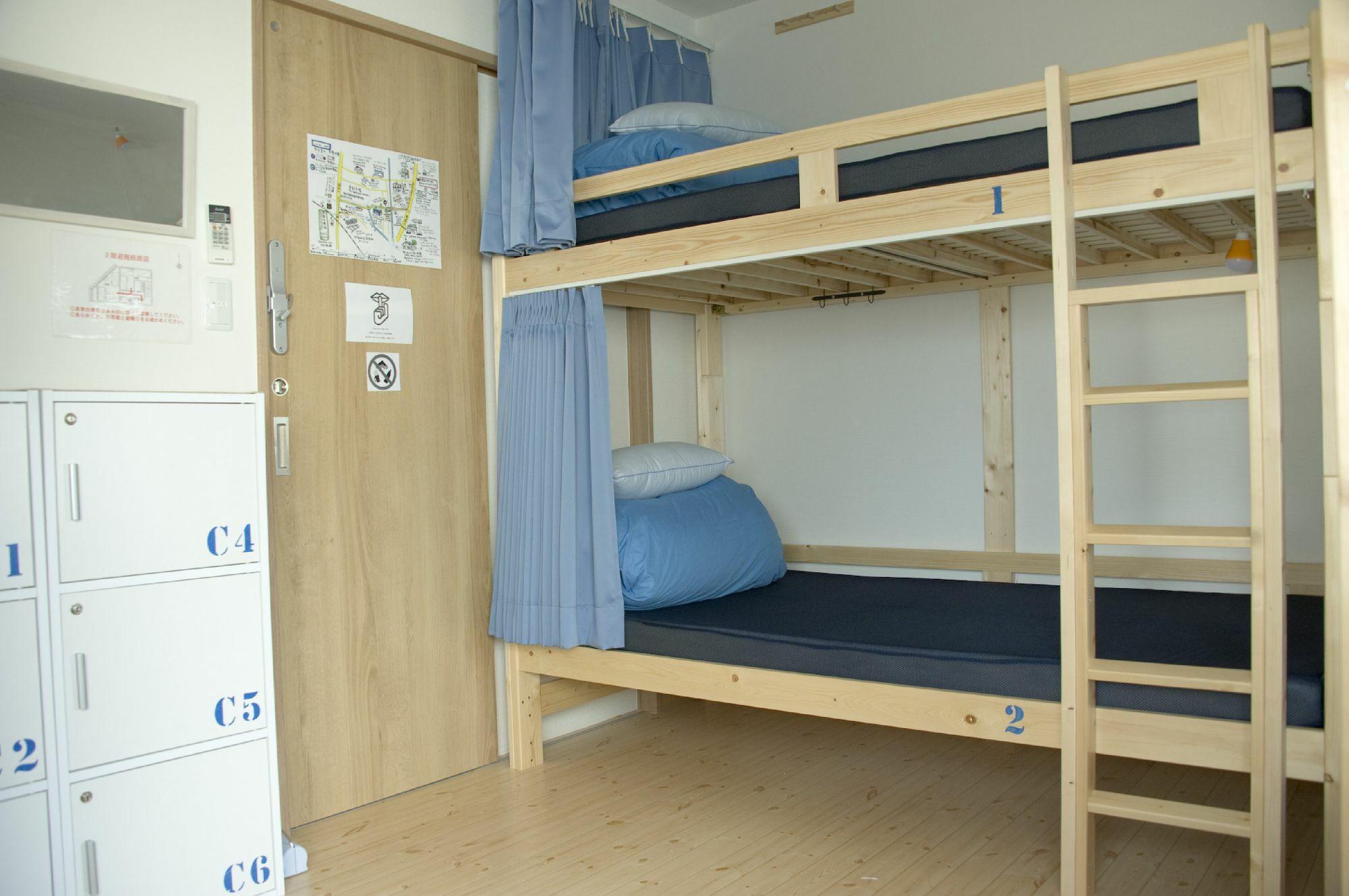 Umbrella House Hostel Osaka Exterior photo
